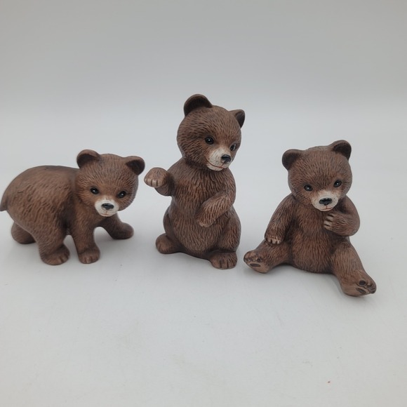 H&G Other - Vintage H&G Brown Bear Cub Figurines Set of 3 Ceramic Woodland Decor 1414